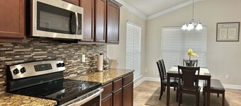 Mile High Retreat - Spacious 4-bedroom home
