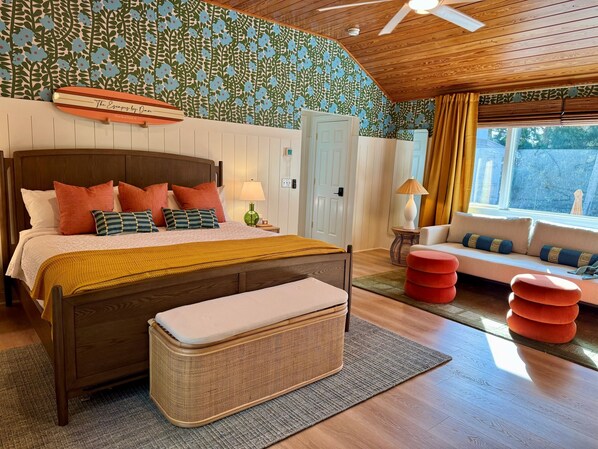 5 bedrooms, iron/ironing board, free WiFi, bed sheets