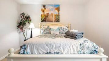 4 habitaciones, escritorio, tabla de planchar con plancha y wifi gratis