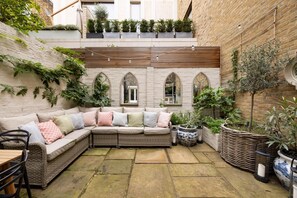 Terrace/patio - The Impressionist's Fireplace – 3 Bedroom Home in Chelsea (London)