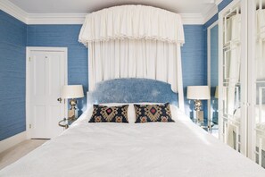 4 bedrooms, iron/ironing board, WiFi, bed sheets - The Impressionist's Fireplace – 4 Bedroom Home in Chelsea (London)