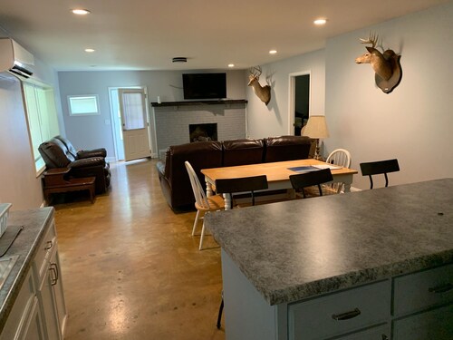 1500 sq ft house located on m y farm. open floor plan