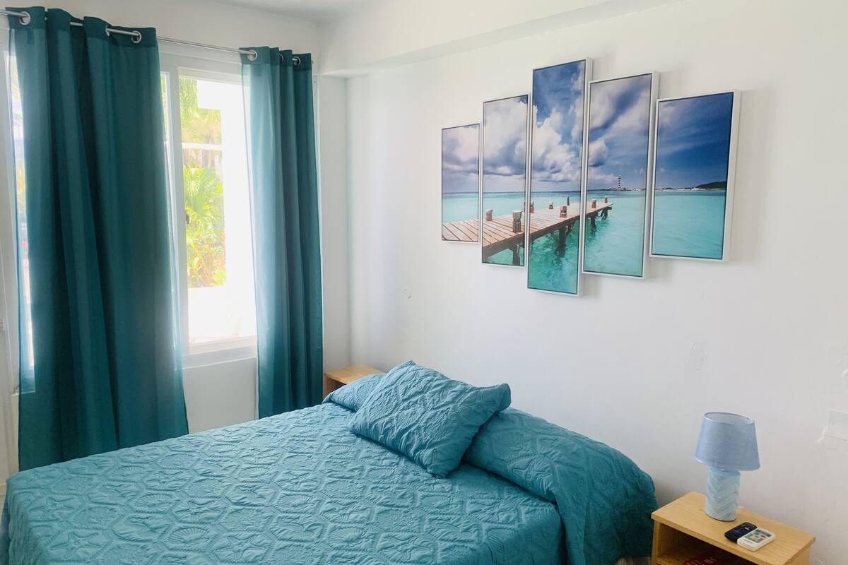 Standard Double Room | Minibar, desk, blackout drapes, iron/ironing board