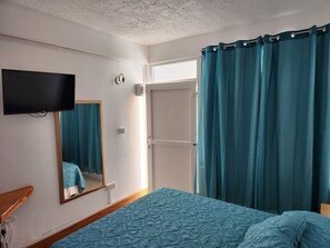 Standard Double Room | Minibar, desk, blackout drapes, iron/ironing board - Anchorage Hotel (Roseau)