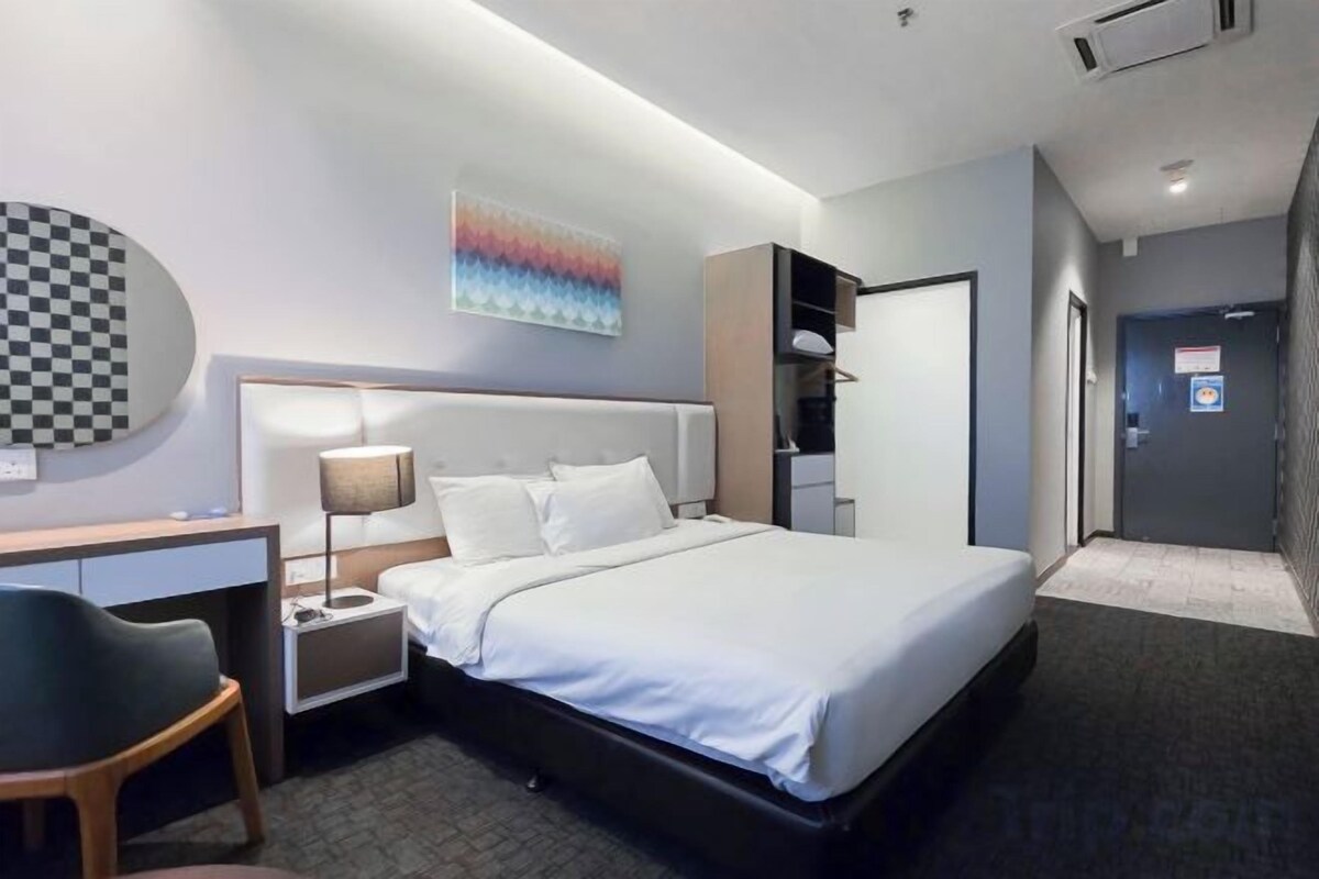 1 dormitorio, minibar, caja fuerte y cortinas opacas
