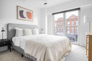 2 chambres, fer et planche à repasser, Wi-Fi, draps fournis
