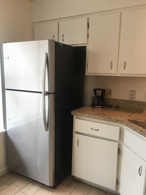 Interior - Tallahassee Gem: Cozy, Cute & Convenient (Tallahassee)