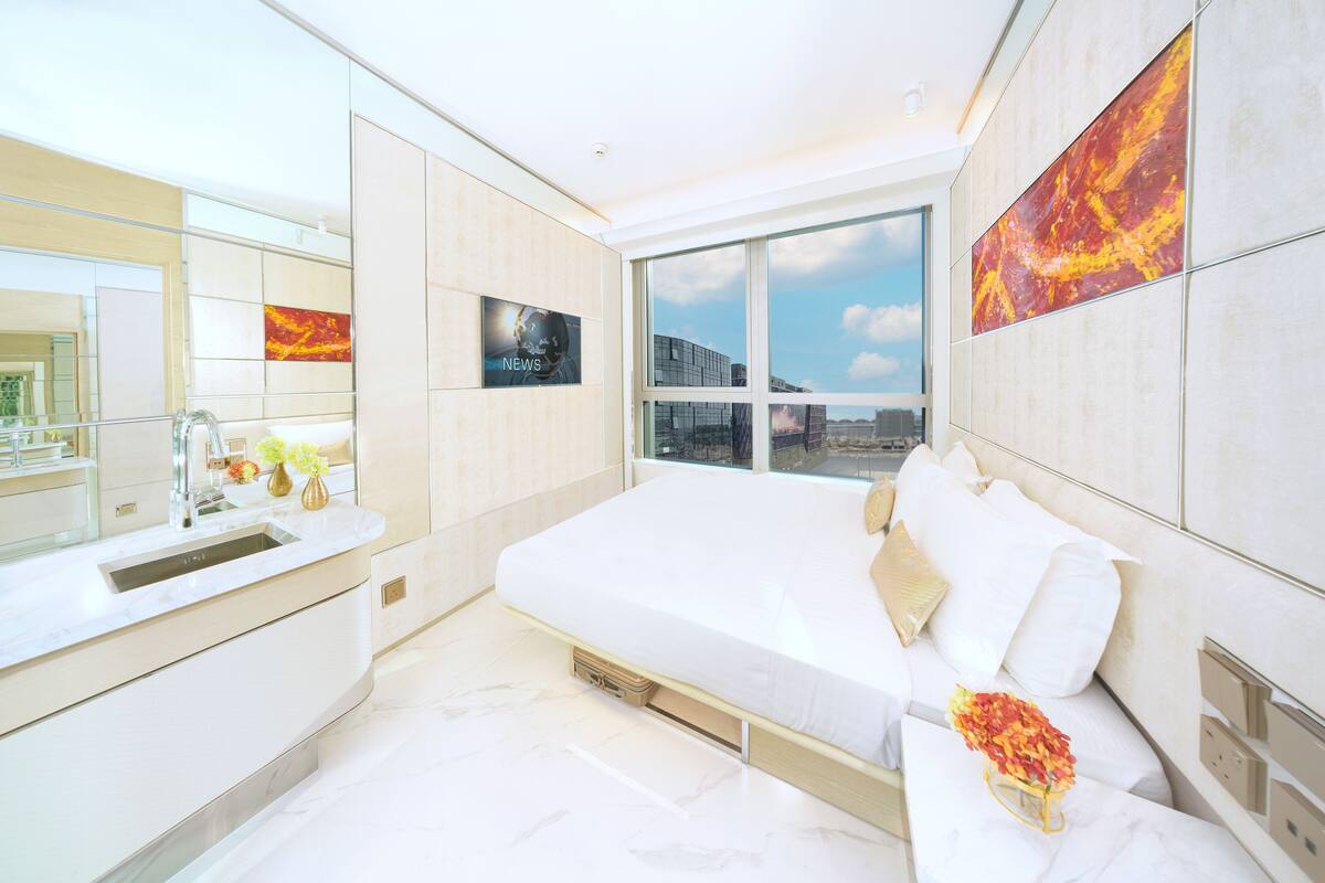 Apartment Suite | 1 bedroom, minibar, in-room safe, desk