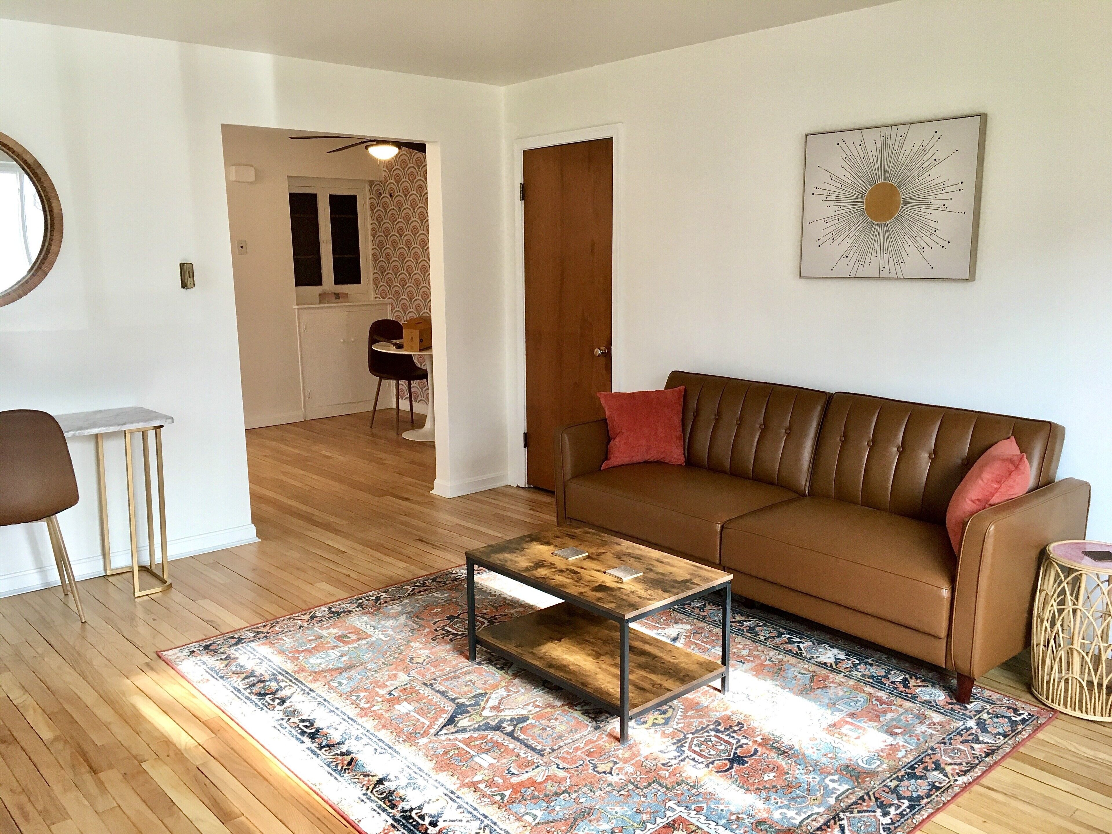 Pet Friendly, Newly Updated 1Bed/1Bath Perfect for Long Term Stays