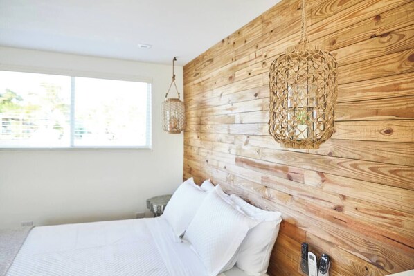 1 bedroom, iron/ironing board, internet, bed sheets