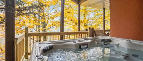 Tina de hidromasaje al aire libre