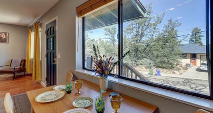 Stevie's Place: A Groovy Cabin Near Downtown Prescott