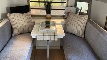 Televisor intel·ligent i llar de foc