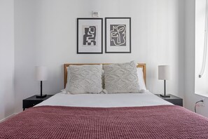 1 chambre, fer et planche Ă repasser, Wi-Fi, draps fournis