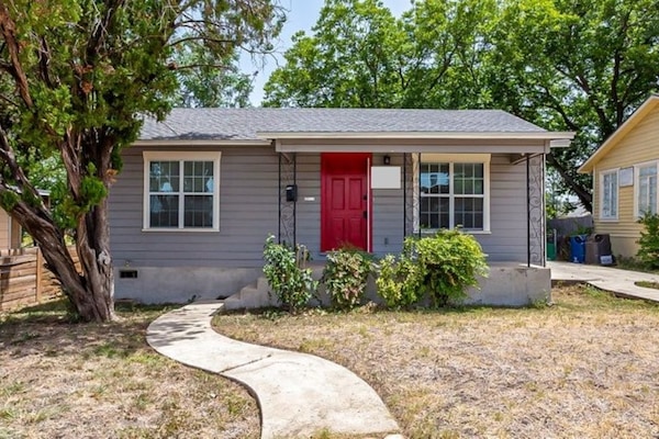 Hello and welcome to your next stay!