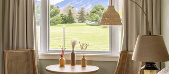 Gale River House - Boutique Hotel