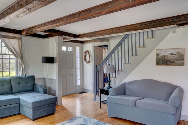 Family Cabin | Living area | 32-inch LCD TV with cable channels, TV