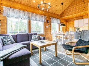 TV, DVD player - Tunturikettu by Interhome (Pelkosenniemi)