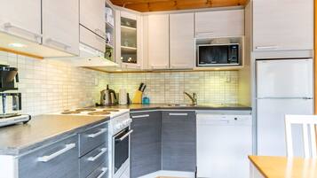 Fridge, microwave, dishwasher, cookware/dishes/utensils