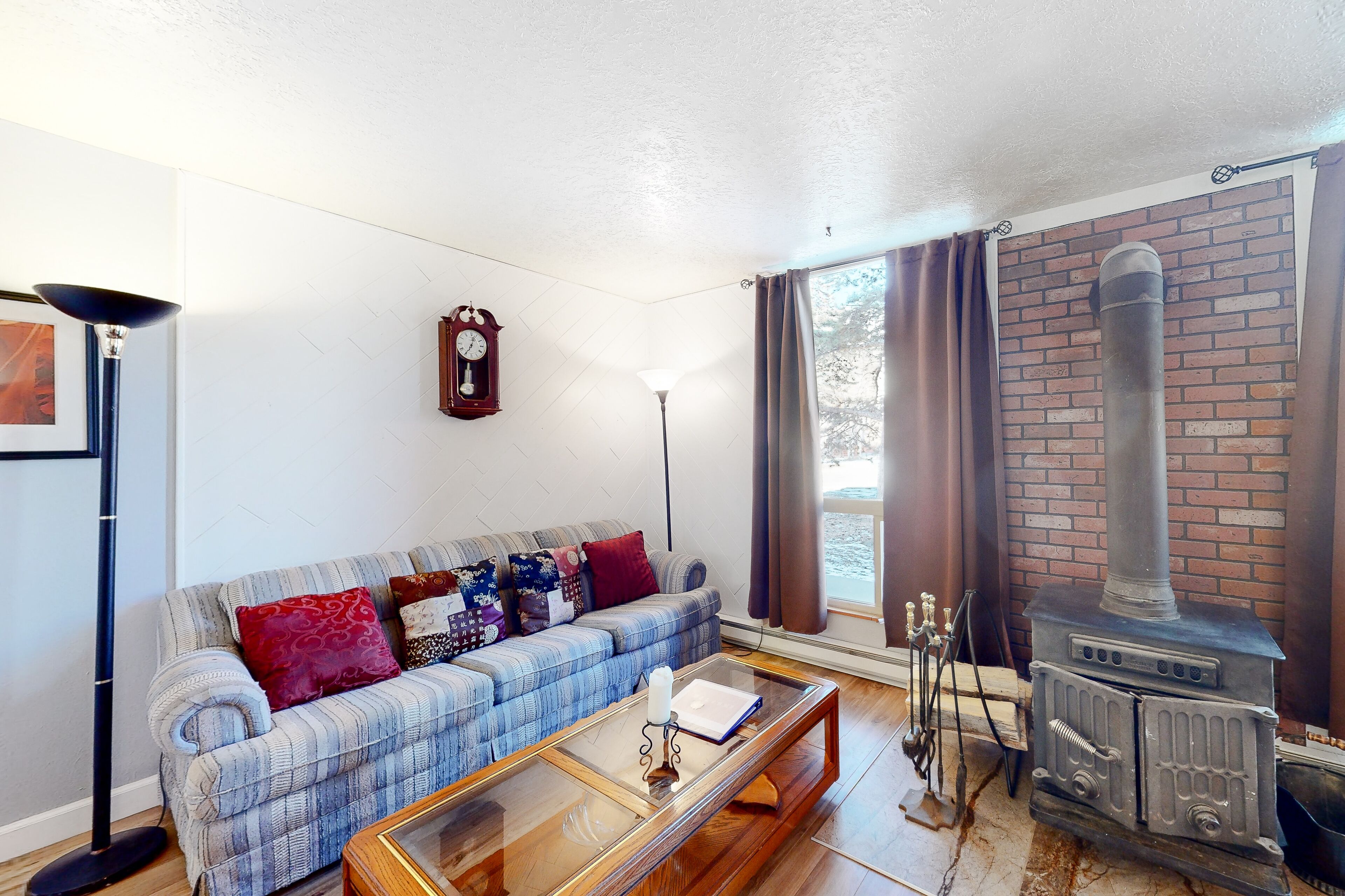 Central townhome with woodstove, washer/dryer & patio