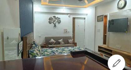 Lovely 1 BHK (903) in West Delhi