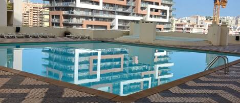 Utomhuspool
