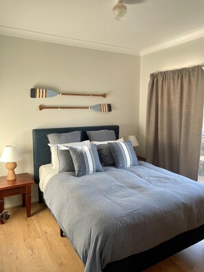 4 bedrooms, iron/ironing board, travel cot, free WiFi