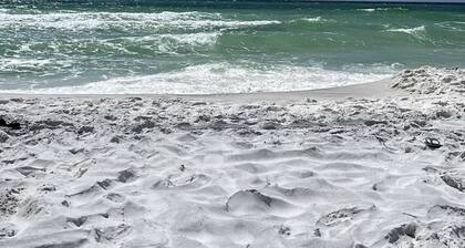 Short walk to 30A beaches! Beautifully renovated with two en suit. EV charger