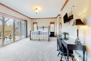 4 bedrooms, internet, bed sheets - Sunny & spacious home with mountain & lake views, a game room, & fireplaces (Lake Arrowhead)