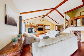 TV, fireplace, DVD player, table tennis - Sunny & spacious home with mountain & lake views, a game room, & fireplaces (Lake Arrowhead)