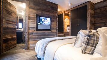 5 bedrooms, free WiFi, bed sheets