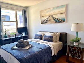 1 bedroom, desk, iron/ironing board, WiFi (free)