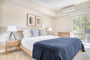 1 室のベッドルーム、アイロン / アイロン台、WiFi、ベッドシーツ