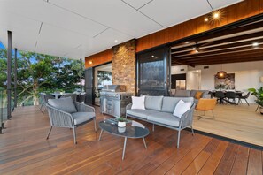 Chalet rustique exécutif, 3 chambres, vue sur la montagne | Terrasse/patio