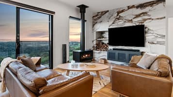 Luxury Cabin, 3 Bedrooms, Mountain View | Living area | Fireplace