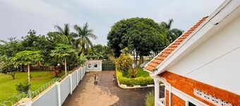 An escape, enabling your peace of mind with "the sight of green- all around you.