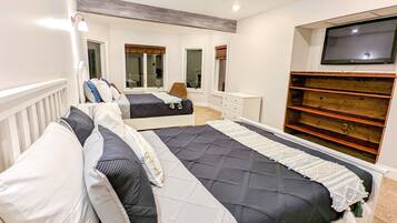 6 Schlafzimmer, Schreibtisch, WLAN, Bettwäsche