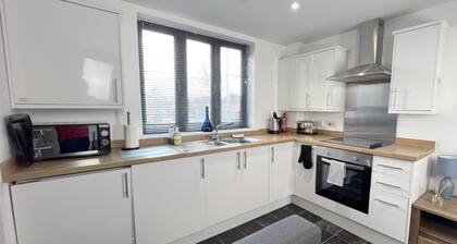 3 Cross Court, Stafford