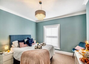 8 bedrooms, free WiFi, bed sheets - Jack’s House - Beautifully furnished large Victorian home - Tywyn (Gwynedd)