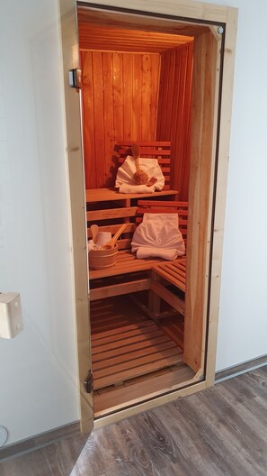 Sauna - House in mountain location: sauna, forest view & forest lake/Muldenhammer near Klingenthal/Vogtland (Muldenhammer)