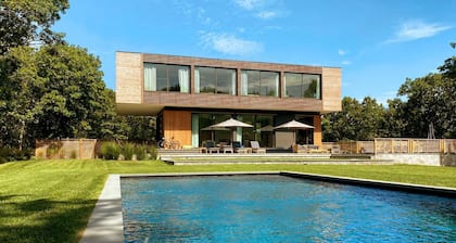 Impeccable 6-bed House in Sag Harbor