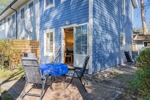 Outdoor dining - Cozy vacation home in Bansin with garden - only 900 m to the beach (Bansin)