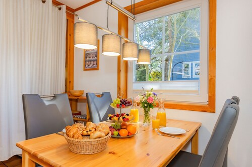 Cozy vacation home in Bansin with garden - only 900 m to the beach