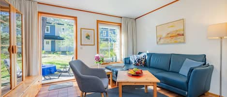 TV, DVD player, ping pong, books