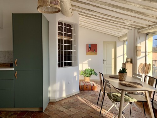 Magnificent apartment with terrace and rooftop view