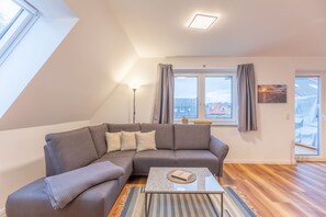 Fernseher, Stereoanlage