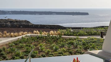 Majestic Sunset & Sea View Suite with Pool and Jacuzzi | 海灘/海景