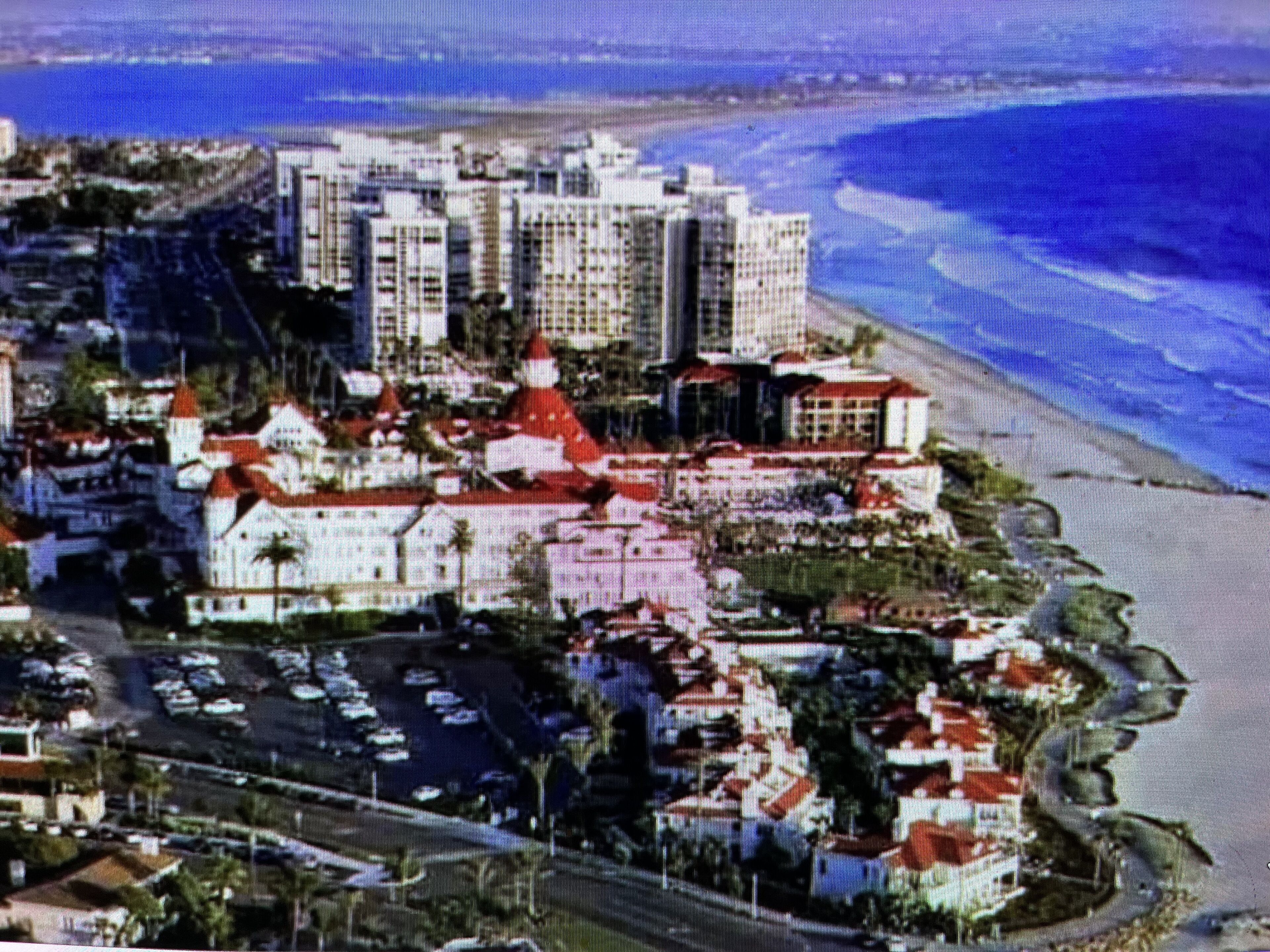 Luxury Condo on the Ocean in Coronado - Resort Style Amenities