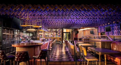 Holiday Inn Hotel & Suites Dubai Science Park by IHG