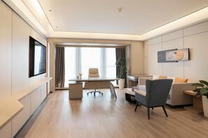 Suite, 1 Bedroom (Living Area) | In-room safe, desk, laptop workspace, blackout drapes